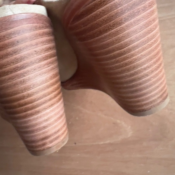 Joie Women's Breana Mules Shoes Wedge Heel Tan Beige Suede Slip On Size 8.5 B - Picture 8 of 9